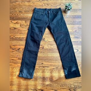 Black Levi’s 504 Men’s Straight Fit Jeans. Size: W34 L34
